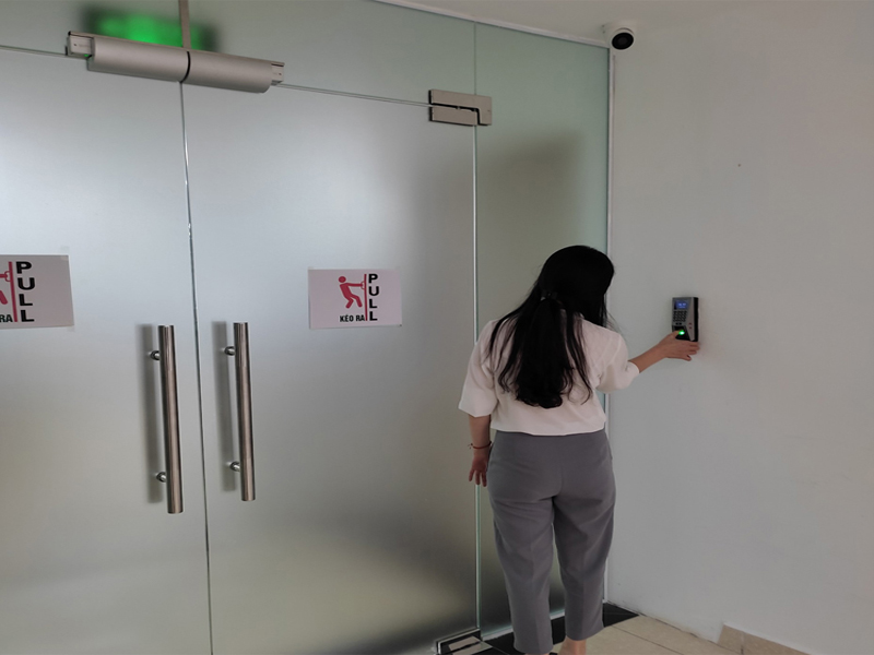 Lắp đặt máy chấm công khuôn mặt tại Bắc Ninh