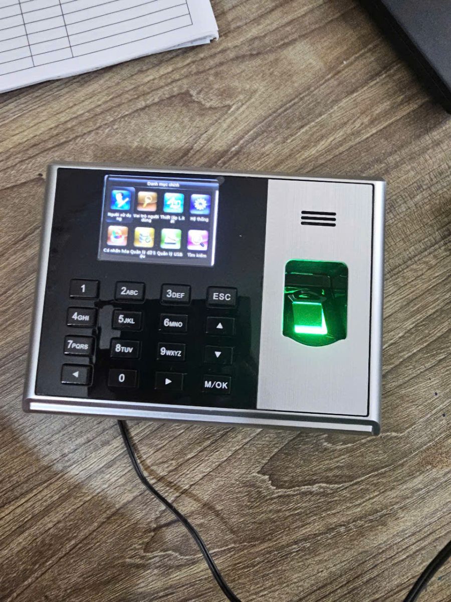 Máy chấm công Ronald  jack 8300PRO