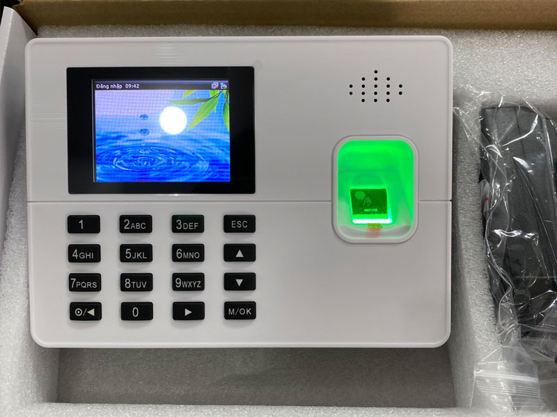 Máy chấm công vân tay ZKTECO K60