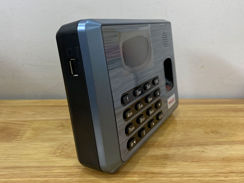 may-cham-cong-x629pro