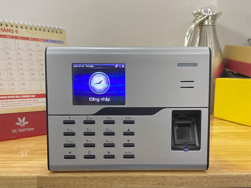 Máy chấm công Ronald Jack UA890 Wifi