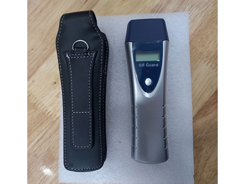 Máy tuần tra bảo vệ GS6100Cz dùng sặc pin